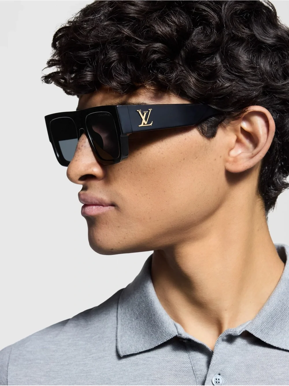 Louis Vuitton Black Sunglasses with Gold LV Accent